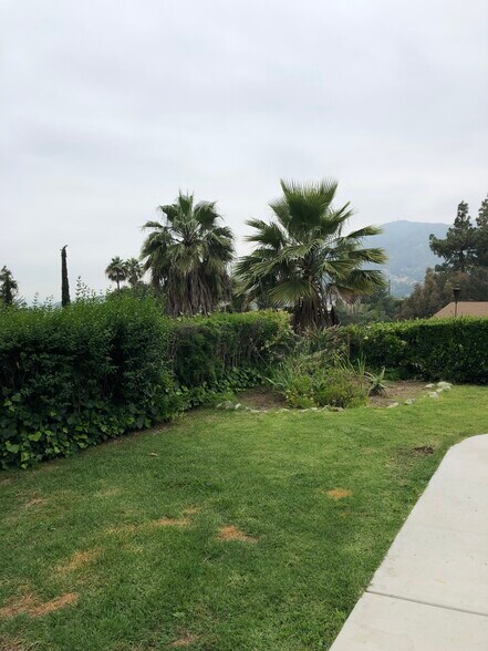 Building Photo - 1986 Sherer Ln