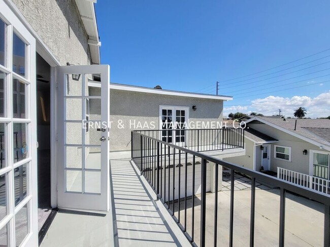 Building Photo - Beautiful 2 Story Rear Home in Prime Belmo...