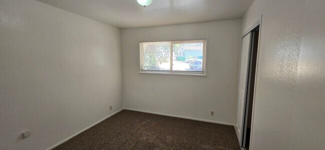 Building Photo - 13038 Squirrel Creek Rd