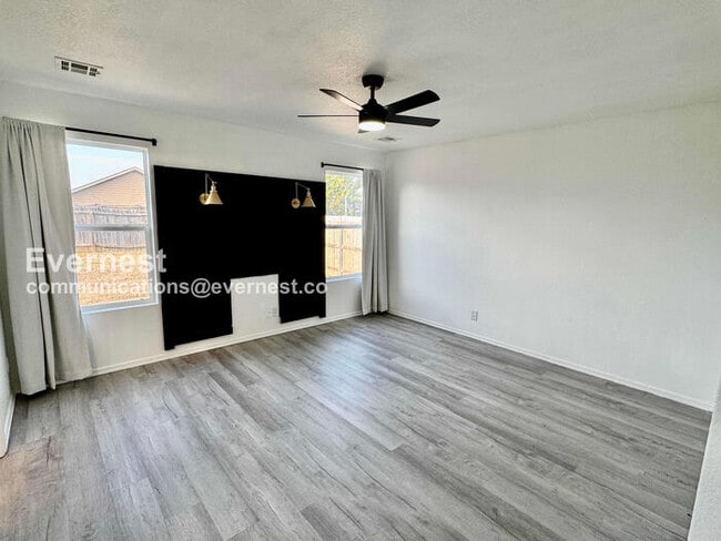 Building Photo - 4019 W 103rd Ct S