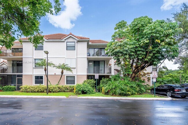 Building Photo - 10111 W Sunrise Blvd