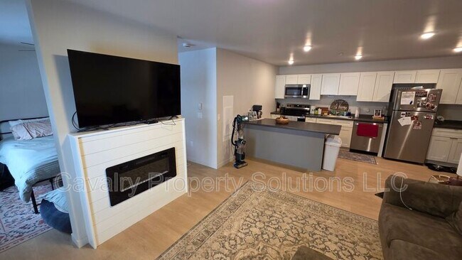 Building Photo - 1221 Commonwealth Ave