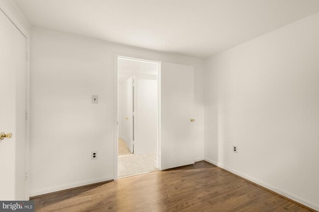 Building Photo - 1318 Round Oak Ct