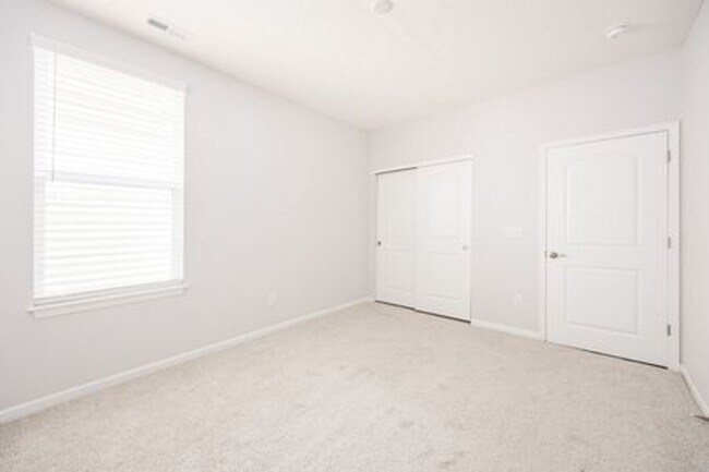 Building Photo - Updated 3-Bedroom Home with 3 Baths, Open-Concept Layout, Luxury Flooring & Bright Modern Kitchen