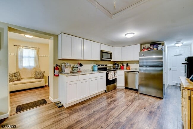 Building Photo - 605 County Rd 565