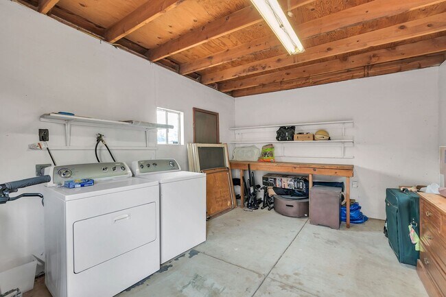 Building Photo - Timeless Historic Santa-Fe Style Home in F...