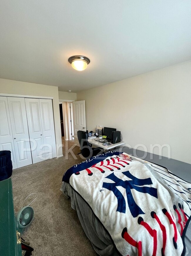 Building Photo - 3 Bedroom Plus Office Space Single Family Home in Lacey