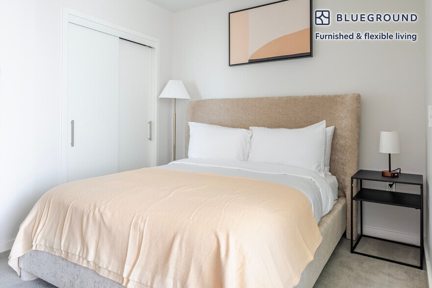 Building Photo - 150 Van Ness Ave