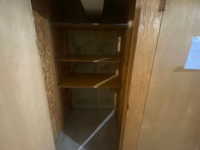 Building Photo - 3553 N Neenah Ave