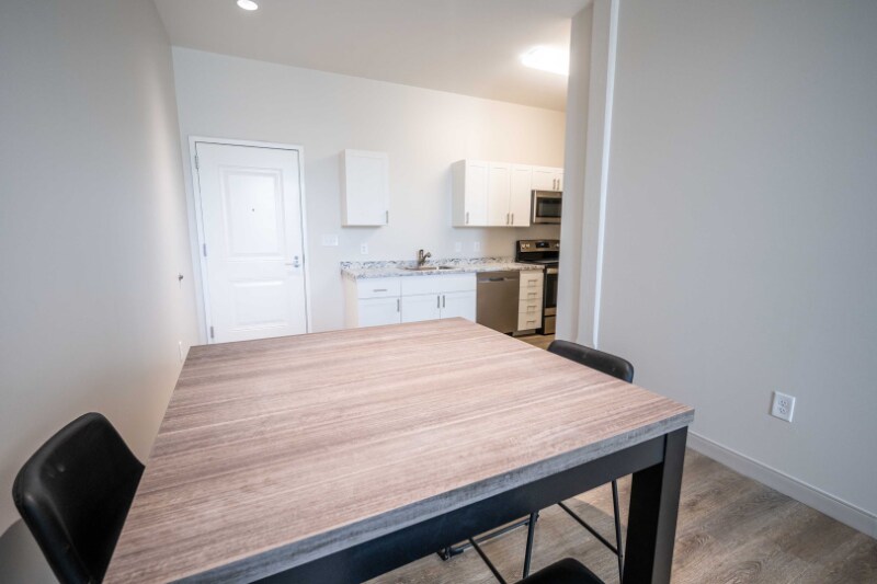 Building Photo - 103 N 1st St