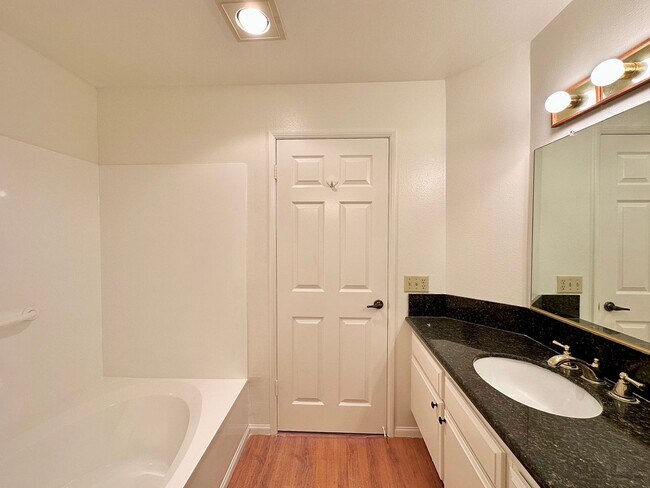 Building Photo - 2 Bedroom + 2 Bathroom Condo |  Surfside IV Gated Community | Unfurnished