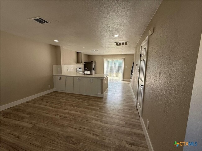 Building Photo - 625 Alabama St