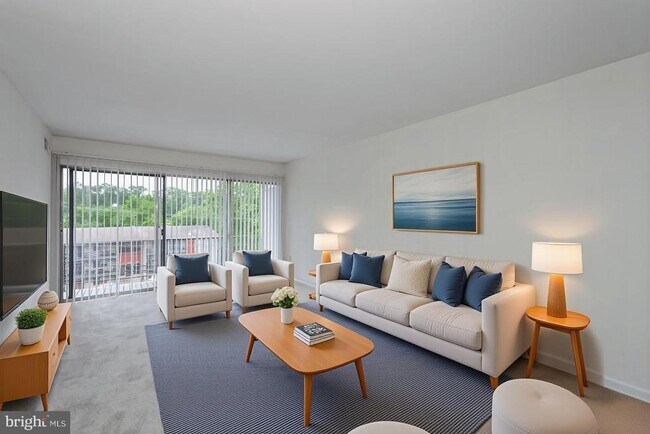 Building Photo - 5200 Quincy St