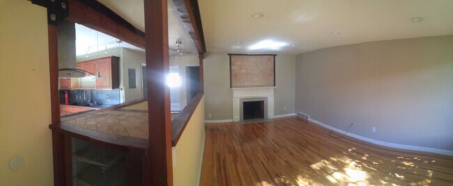 Building Photo - 524 S 900 E