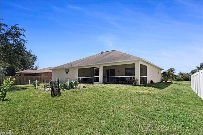 Building Photo - 2931 NW 9th Terrace