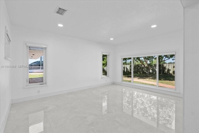 Building Photo - 24555 SW 167th Ave