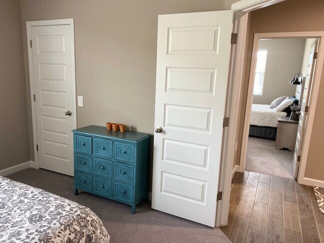 Building Photo - 24085 W Ripple Rd