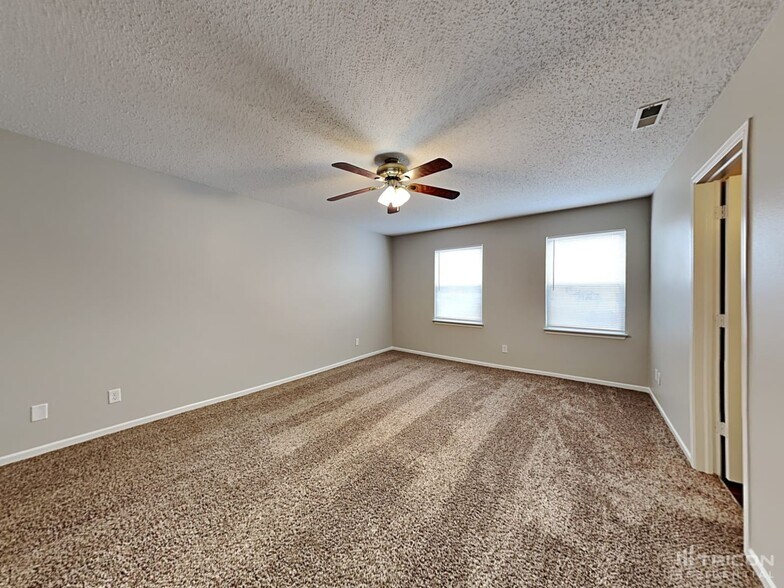 Building Photo - 6572 W Jefferson Ct
