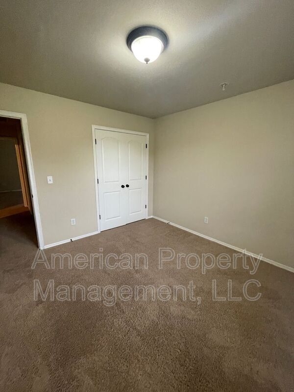 Building Photo - 4918 S 186th E Ave