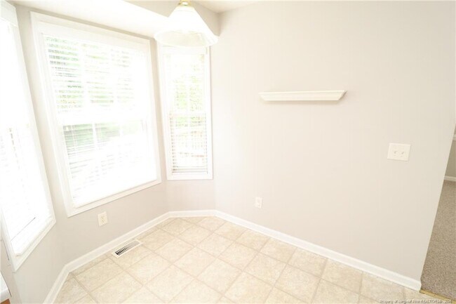 Building Photo - 510 Wheeling Cir