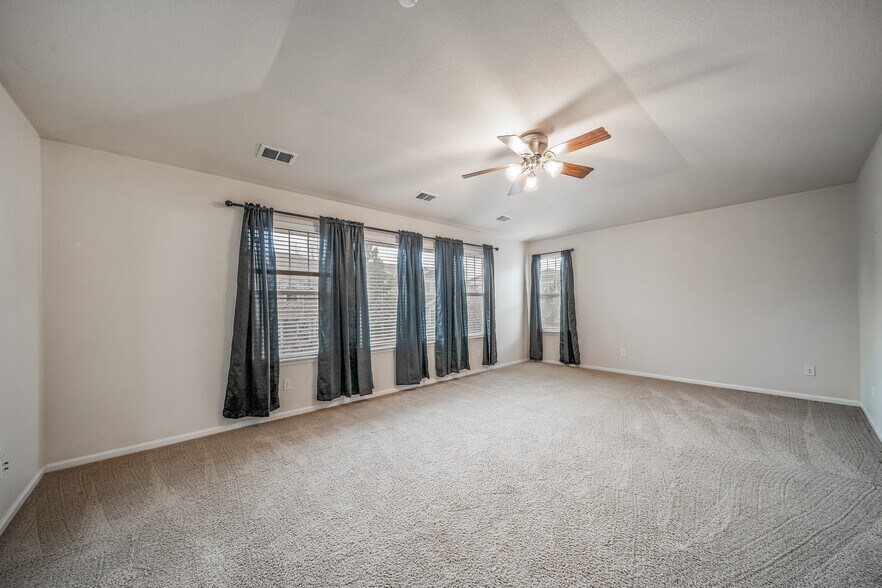 Building Photo - 11598 S Maiden Hair Way