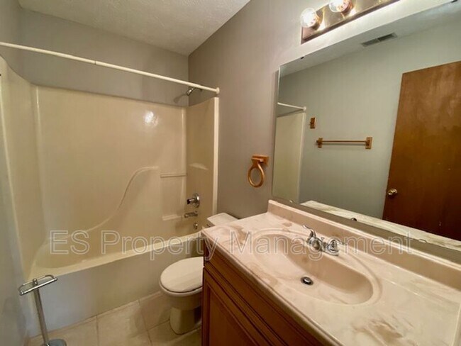 Building Photo - 5834 Blackley Ln