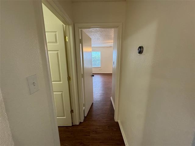 Building Photo - 4024 Periwinkle Dr