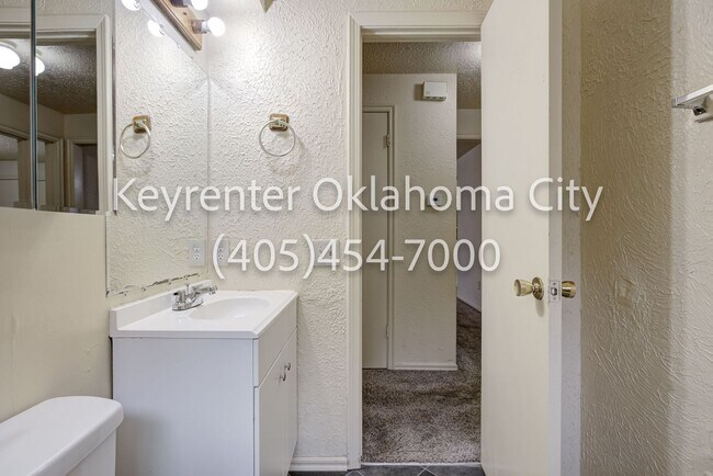 Building Photo - 3BD/2BTH Home in the Heart of Midwest City