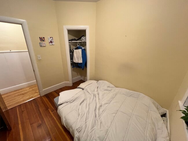 Building Photo - 29 Cameron Ave