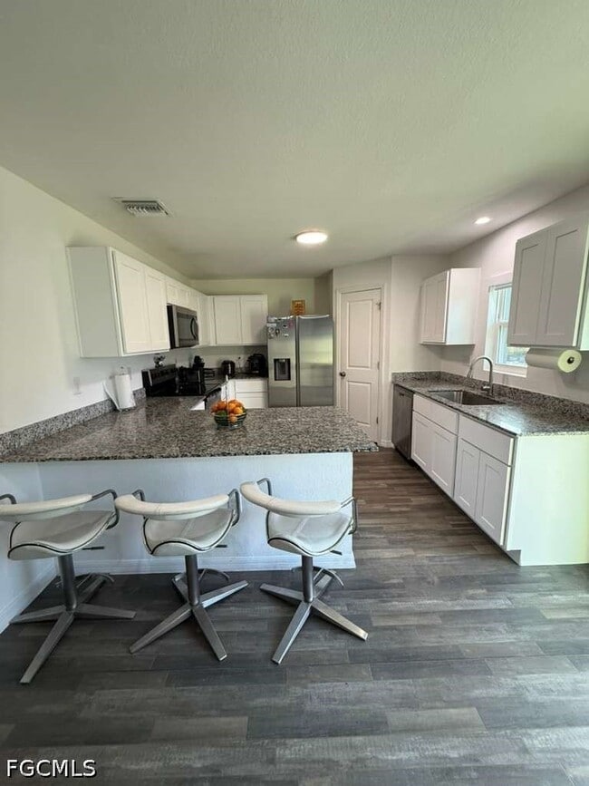 Building Photo - 8115 Ace Ct