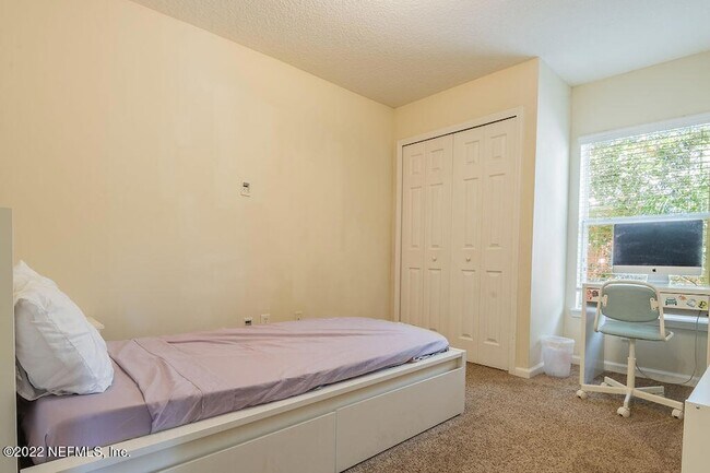 Building Photo - 13808 Herons Landing Way