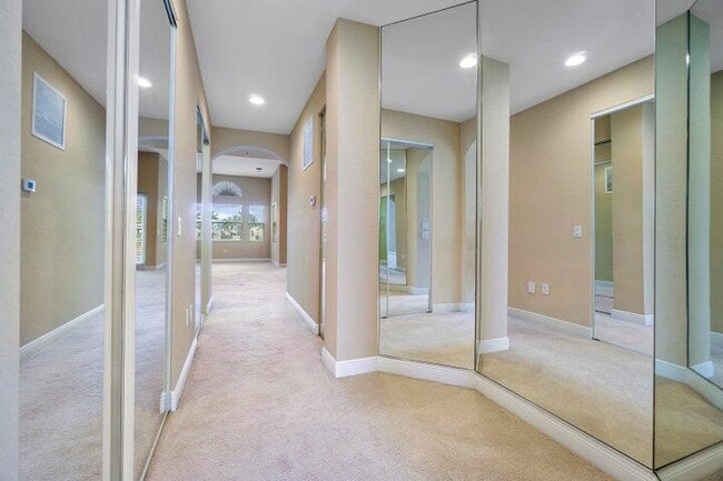 Building Photo - 11812 Windmill Lake Dr