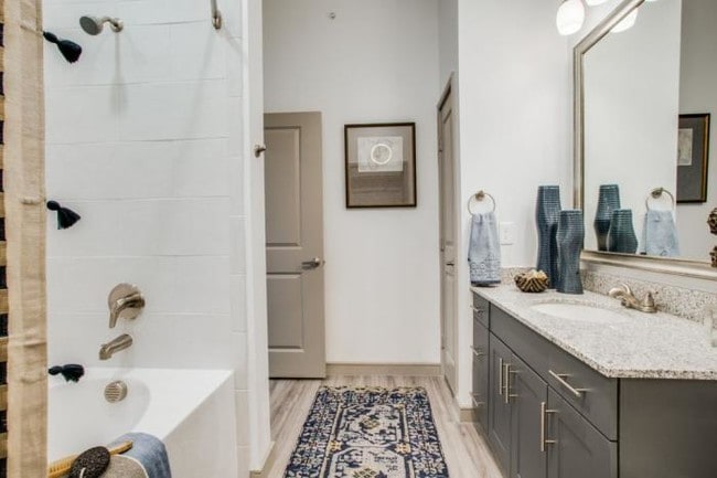 Building Photo - 2 bedroom in Dallas TX 75235