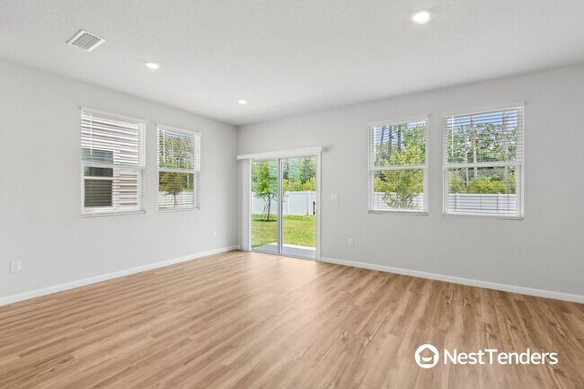 Building Photo - 14538 Macadamia Ln