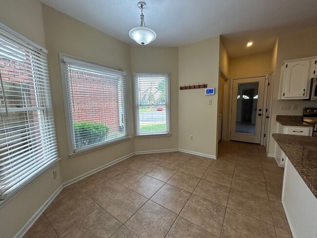 Building Photo - Gated Community on the Island! Bonus Room!...