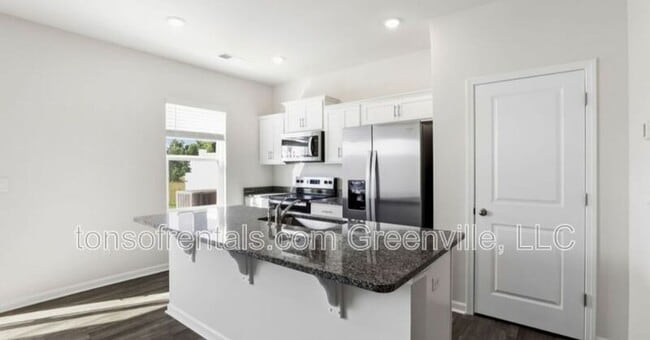Building Photo - 773 Embark Cir