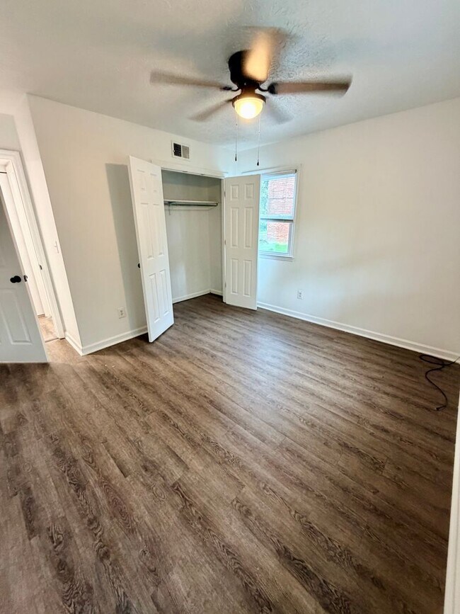 Building Photo - 3455 Pimlico Pkwy