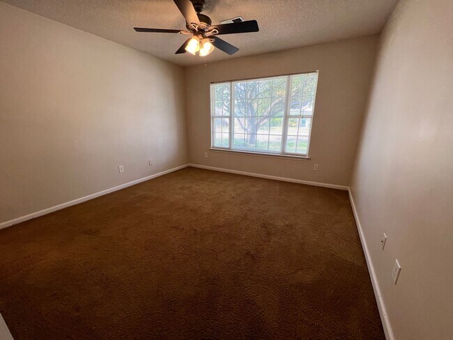 Building Photo - Charming 3 Bedroom, 2 Bath Home in Ogden!