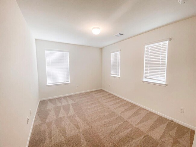 Building Photo - 6634 Elks Trace