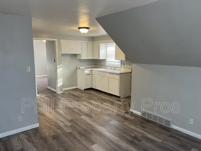 Building Photo - 4566A N 28th St