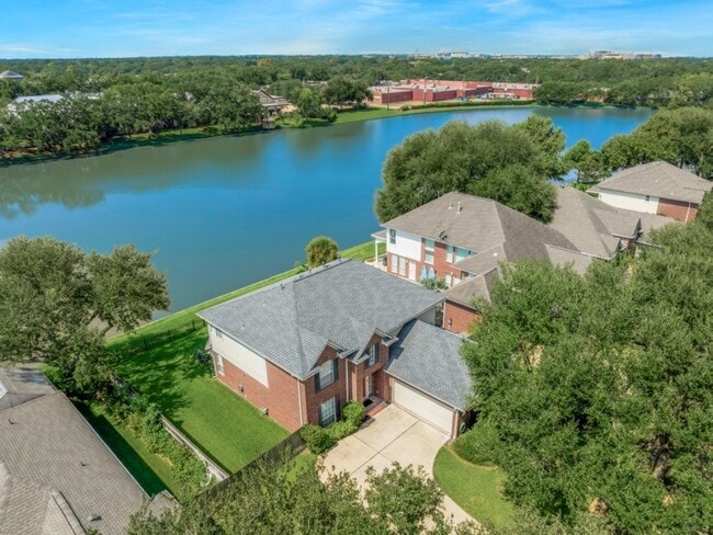 Building Photo - 3206 Summer Bay Dr
