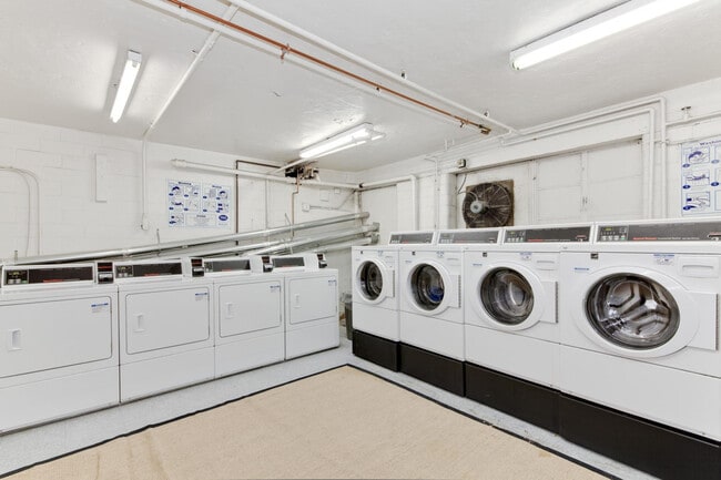 Building Photo - 2139 N St NW