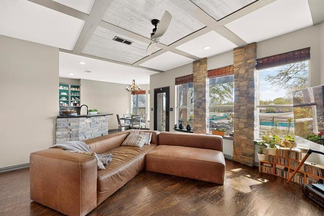 Building Photo - 5213 Quail Creek Dr