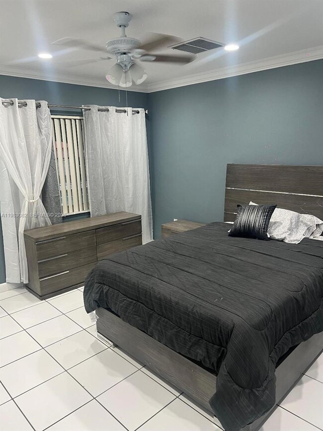 Building Photo - 1430 Polk St