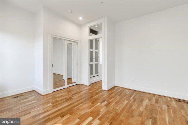 Building Photo - 3169 18th St NW