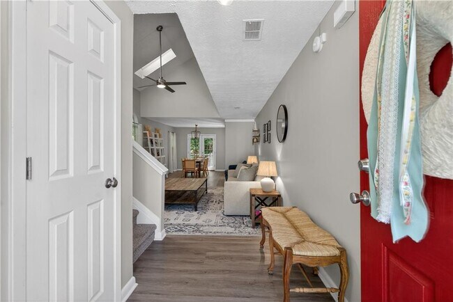 Building Photo - 5035 N Bridges Dr