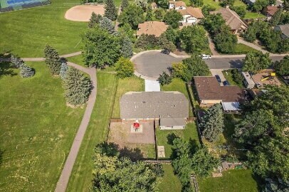 Building Photo - Immaculate Furnished 2-Bed Duplex with Garage & Fenced Yard in Golden!