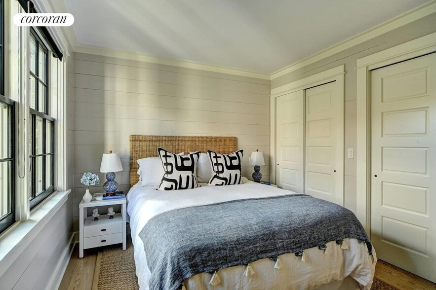 Building Photo - 95 Fordham Rd