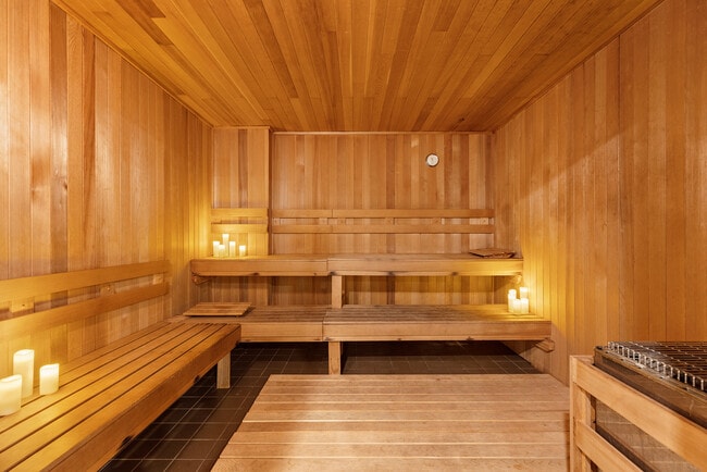 Interior Photo - 4705 Center Boulevard