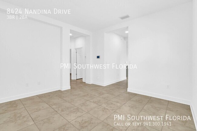 Building Photo - 8424 Nandina Dr